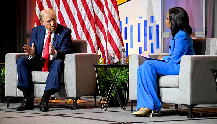 Donald Trump Tanyakan Identitas Ras Kamala Harris di Acara Jurnalis Kulit Hitam