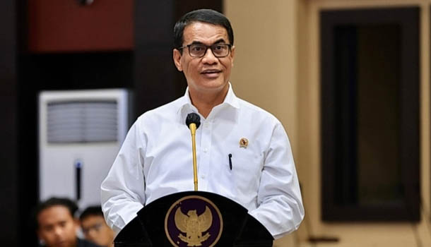 Minta Fee dari Proyek Hingga Rp 10 Miliar, Mentan Andi Amran Berhentikan Pejabat Kementan