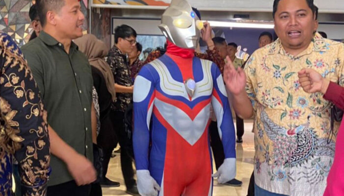 Ada Ultraman, Acara Pelantikan Anggota DPR RI 2024-2029 jadi Geger