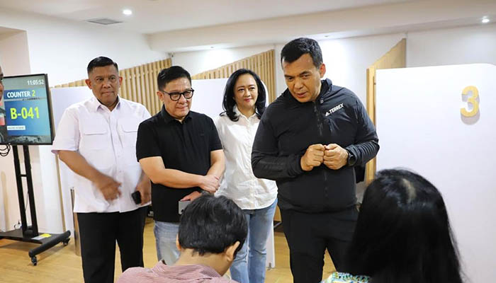 Wamen Imigrasi dan Pemasyarakatan, Silmy Karim Kunjungi Immigration Lounge di Pondok Indah Mall (PIM) 3