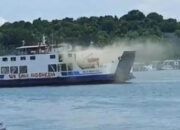 Kapal Roro Mulia Nusantara yang Melayani Rute Tanjung Uban, Bintan-Telaga Punggur, Batam Terbakar Waktu Sandar di Pelabuhan ASDP Batam
