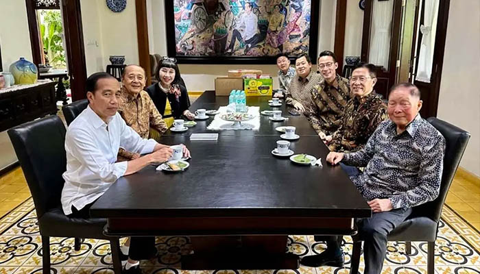 Ketika Bos Lippo Makan Enak di Rumah Jokowi di Solo, Konsumen Meikarta Unjuk Rasa di Jakarta, Mereka Tuntut Pembayaran Apartemen Dikembalikan