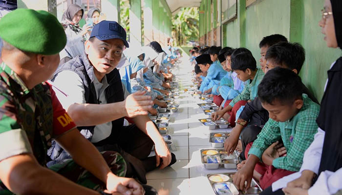 Menteri Koperasi Budi Arie Mendata Koperasi-Koperasi yang Akan Dilibatkan dalam Program Makan Bergizi Gratis Sebagai Penerima