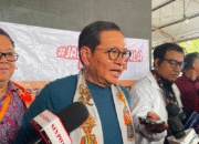 Hadiah Hardiknas, Pramono Anung Lunasi Tunggakan Ijazah Ratusan Siswa Tak Mampu