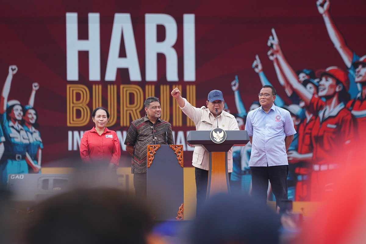 Prabowo Banjir Sorakan di Hari Buruh, Janji Satgas PHK dan Akhiri Outsourcing