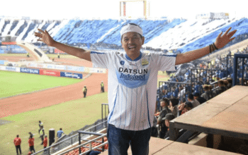 Dedy Mulyadi Berkonvoi Bersama Bobotoh di Jalan-jalan Bandung