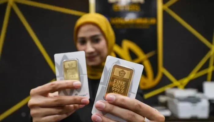 Harga Emas Antam Hari Ini Naik ke Rp1.910.000 per Gram