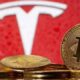 Ilustrasi Bitcoin Sebagai Aset Digital Dengan Latar Teknologi, Menggambarkan Kenaikan Kapitalisasi Pasar Global