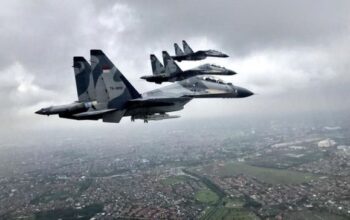 Jet Tempur Rusia Su 30 Dalam Pameran Dirgantara, Ilustrasi Serangan Udara Ke Ukraina