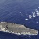 Kapal induk USS Nimitz milik Angkatan Laut AS saat beroperasi di laut.