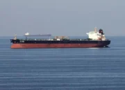 Jika Iran Tutup Selat Hormuz, Siap-siap Harga Minyak Dunia Melambung