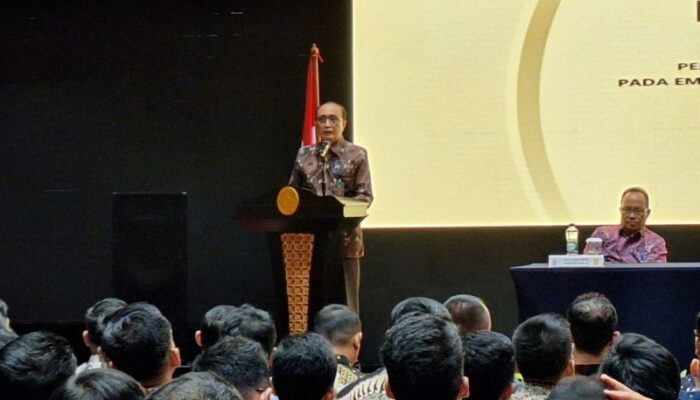 Ketua MA Sentil Hakim Baru Soal Stiker Mobil hingga Gaya Hidup