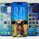 Pengunjung memotret iPhone 11 Pro, ilustrasi pembaruan iOS 26