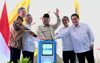 Prabowo Subianto Meresmikan Proyek Baterai Kendaraan Listrik Senilai Rp94 Triliun Di Karawang