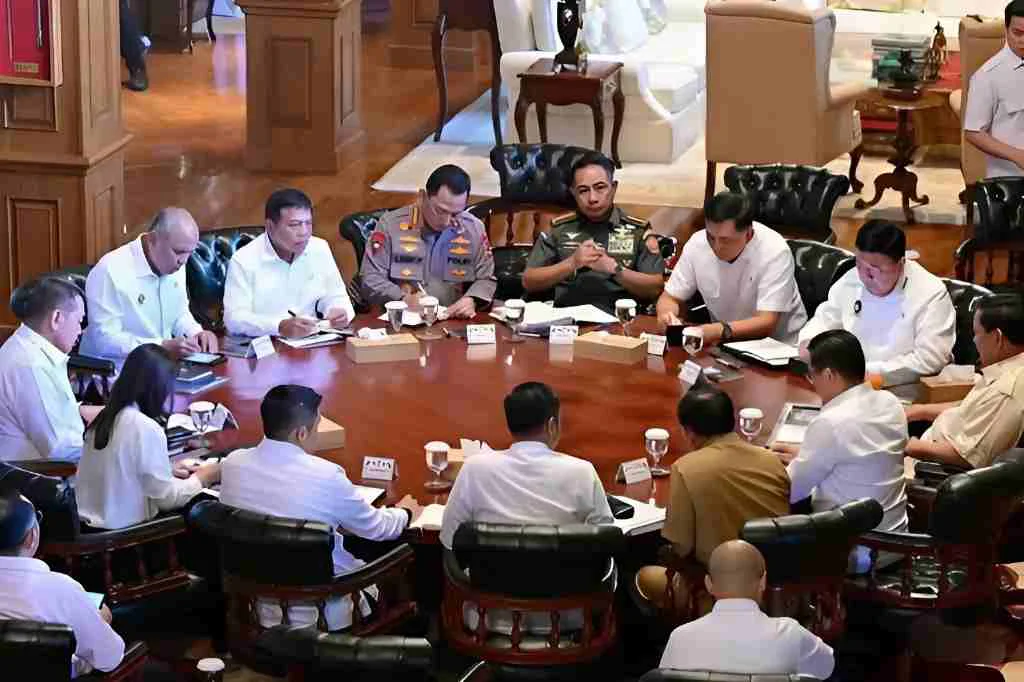 Presiden Prabowo Subianto Pimpin Rapat Terbatas Bahas Kondisi Ekonomi Global Dan Kerja Sama Perdagangan Indonesia As