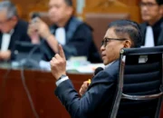 ‘Garansi Saya, Perintah Ibu’: Hasto Diperiksa soal PAW Harun Masiku