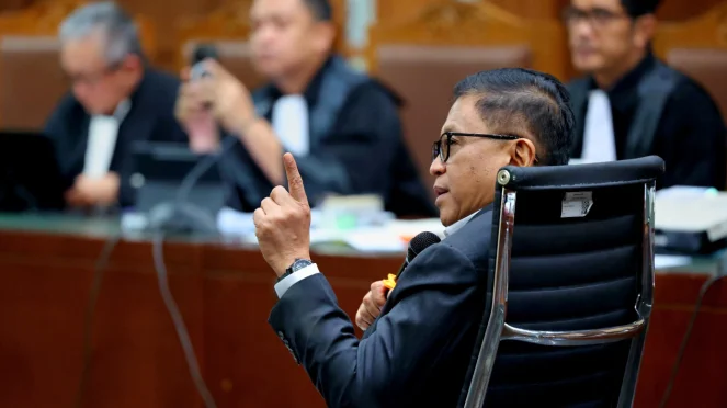 Sekjen Pdip Hasto Kristiyanto Saat Diperiksa Di Sidang Tipikor Jakarta Terkait Kasus Harun Masiku