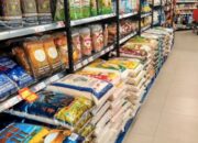 Beras Oplosan Ditarik Dari Rak Ritel Modern Akibat Keluhan Konsumen Dan Penyelidikan Aparat