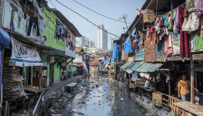 Ekonom Kritik Standar Kemiskinan BPS yang Dinilai Terlalu Rendah
