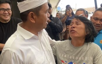 Gubernur Jabar Dedi Mulyadi Saat Meninjau Rumah Singgah Rusak Di Sukabumi