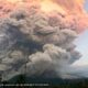 Gunung Lewotobi Laki Laki Erupsi Eksplosif Dengan Sebaran Abu Luas Di Flores Timur