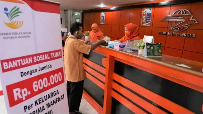 Ilustrasi Pencairan Dana Bsu 2025 Di Kantor Pos Melalui Pt Pos Indonesia