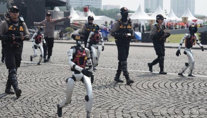 Monas Dikuasai Robot & Konser, Ini Serba-Serbi HUT Bhayangkara ke-79!