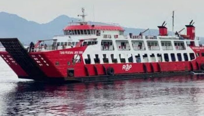 Kapal Feri Tenggelam di Selat Bali, Puluhan Penumpang Masih Hilang