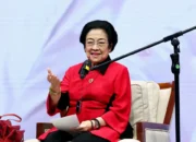 Ketua Umum Pdi P Megawati Soekarnoputri Dalam Sebuah Agenda Partai