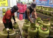 Konsumen Membawa Tabung Elpiji 3 Kg Subsidi, Pemerintah Siapkan Skema Harga Satuan Nasional
