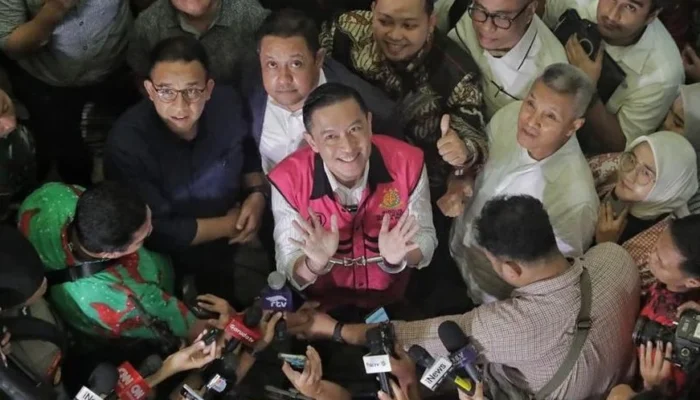 Vonis 4,5 Tahun Penjara untuk Tom Lembong, Hakim Bacakan Putusan Seribu Halaman
