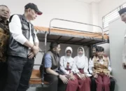 Menteri Sosial Meninjau Sekolah Rakyat Dengan Kurikulum Tailor Made Di Sentra Handayani