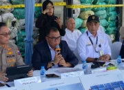 Polisi Mengamankan Kontainer Berisi Batubara Ilegal Hasil Tambang Di Wilayah Ikn Dan Tahura Bukit Soeharto