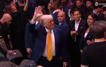 Presiden As Donald Trump Saat Menghadiri Pertemuan Dagang Internasional