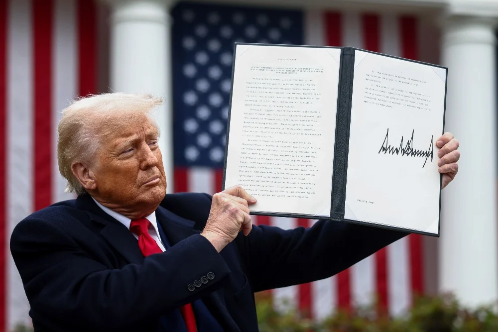 Presiden As Donald Trump Umumkan Tarif Impor Baru Terhadap 22 Negara Termasuk Indonesia