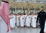 Presiden Prabowo Subianto Saat Menjalankan Ibadah Umrah Di Mekkah Dalam Kunjungan Kenegaraan Ke Arab Saudi