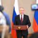Presiden Rusia Vladimir Putin Dalam Konferensi Pers Resmi Menanggapi Isu Nuklir Iran