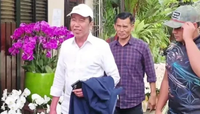 Jokowi Curiga Ada Agenda Besar di Balik Isu Ijazah & Pemakzulan Gibran