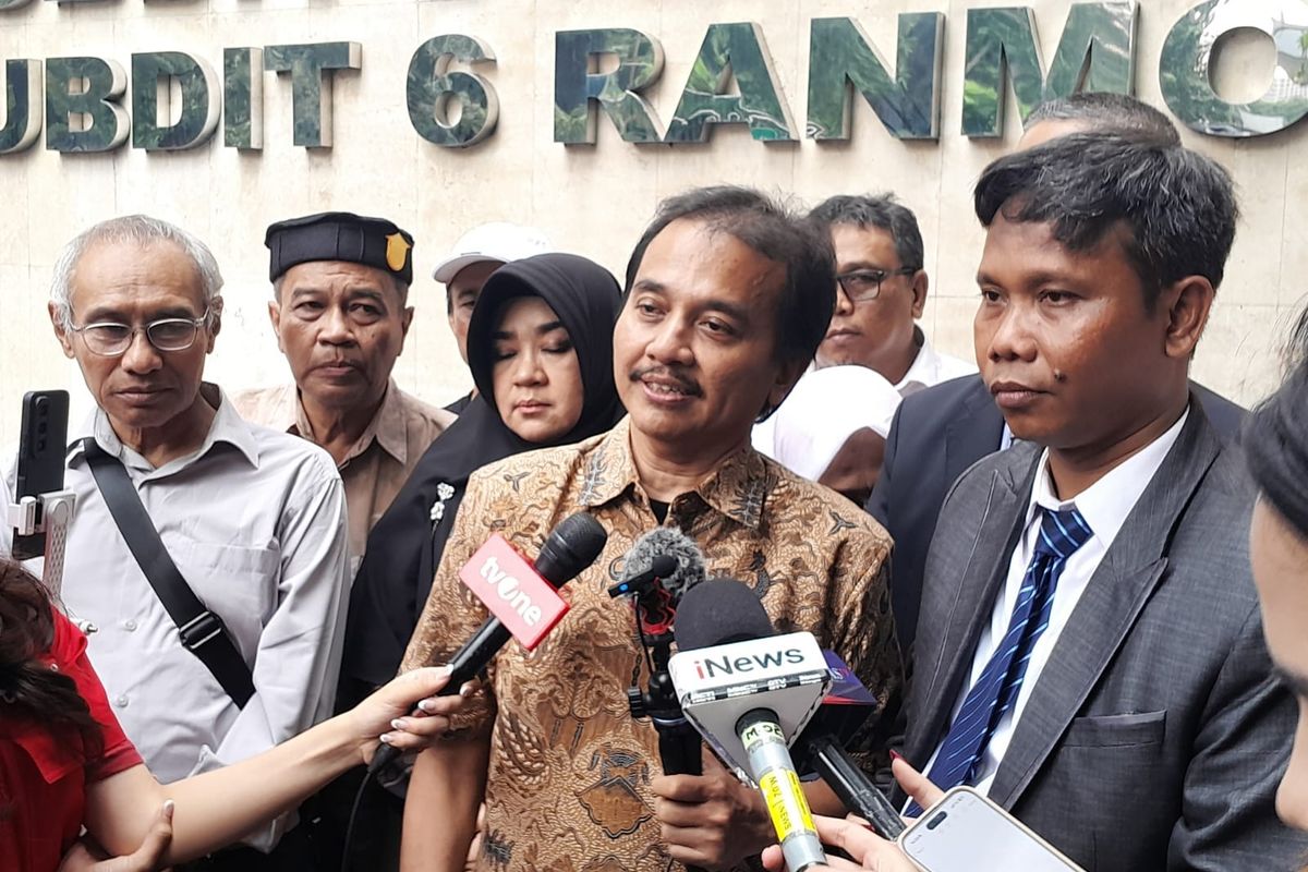 Roy Suryo Memberikan Keterangan Usai Gelar Perkara Ijazah Jokowi Di Polda Metro Jaya