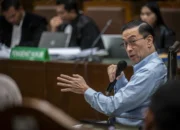 Tom Lembong Saat Memberikan Kesaksian Di Sidang Kasus Impor Gula Di Pengadilan Tipikor