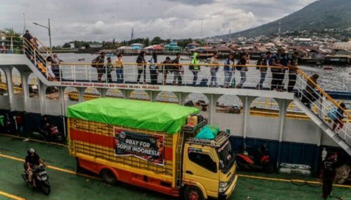 Pungli Truk Logistik Capai Rp150 Juta per Tahun, DPR Desak Pemerintah Bertindak